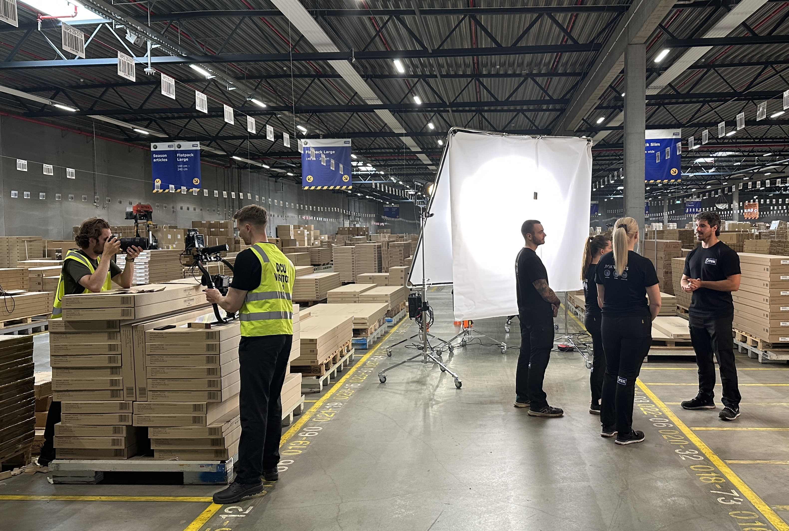En ny videokampagne viser de mange muligheder i vores distributionscentre.