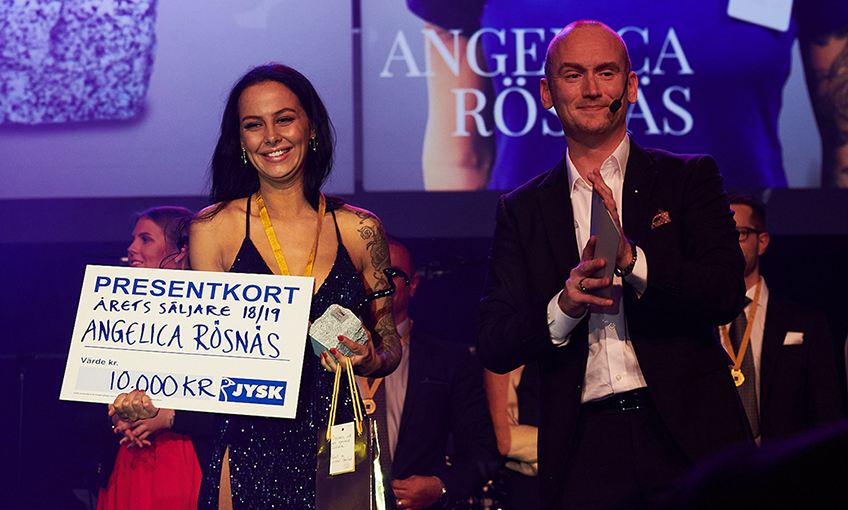 Angelica Rösnäs utsågs till Årets Säljare för JYSK Sverige 2019
