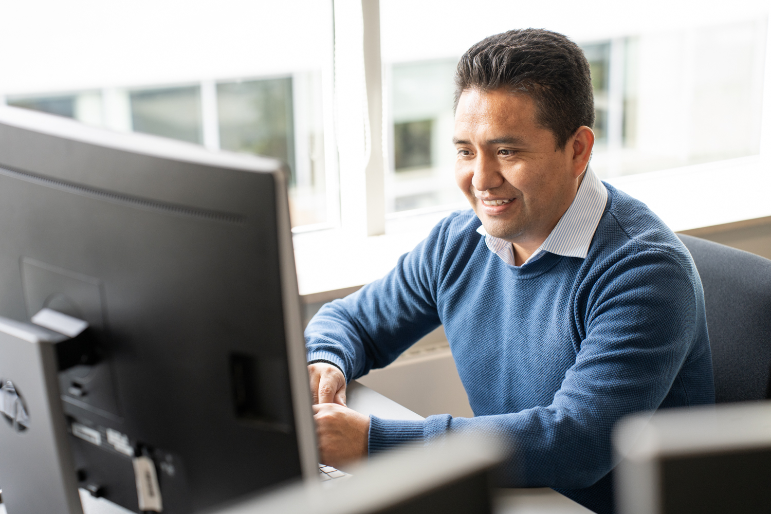 Florencio is studying the Graduate Certificate in Artificial Intelligence at Stanford University to stay on top of his field and bring the latest AI knowledge to JYSK.