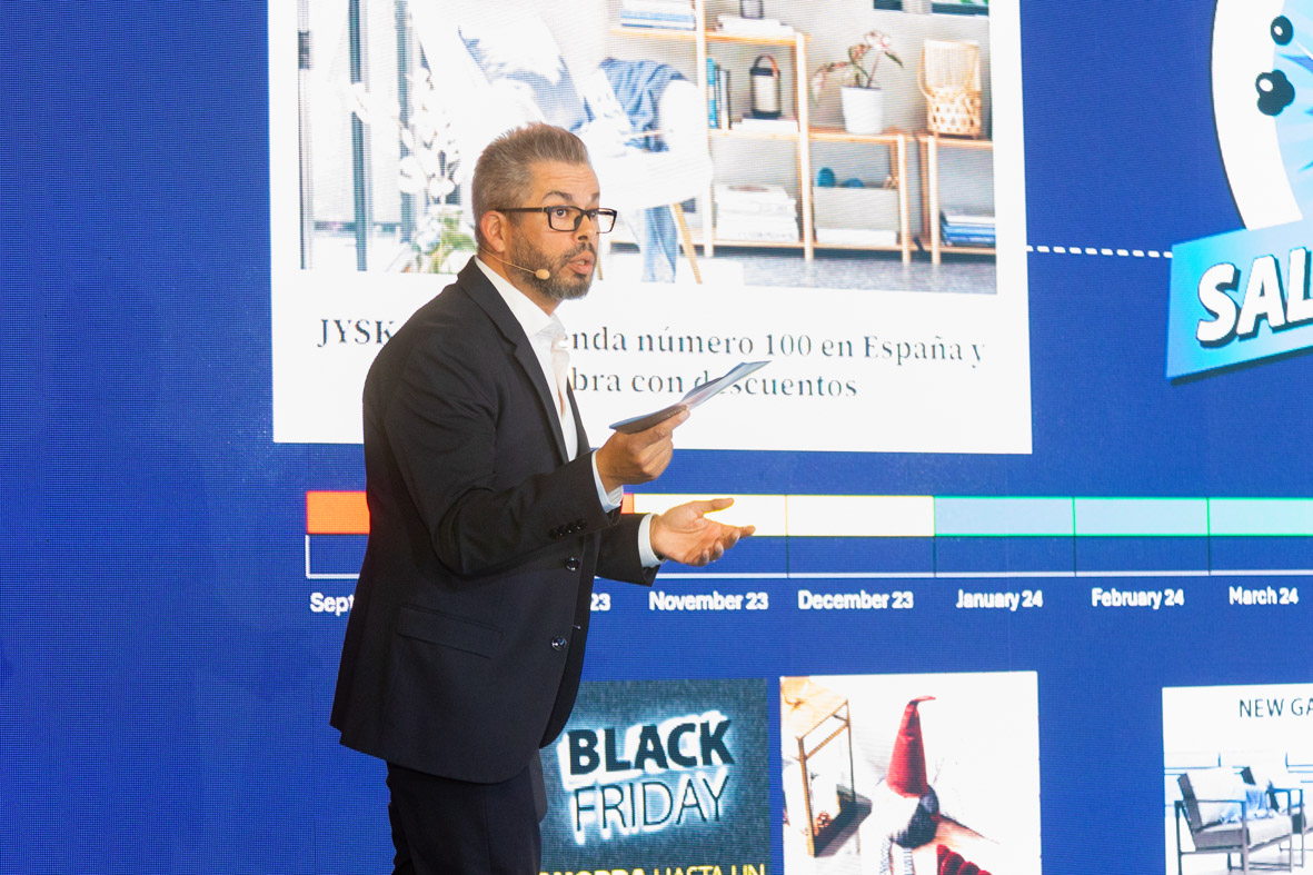 Carlos Haba, Diretor Nacional, parabenizando as equipes