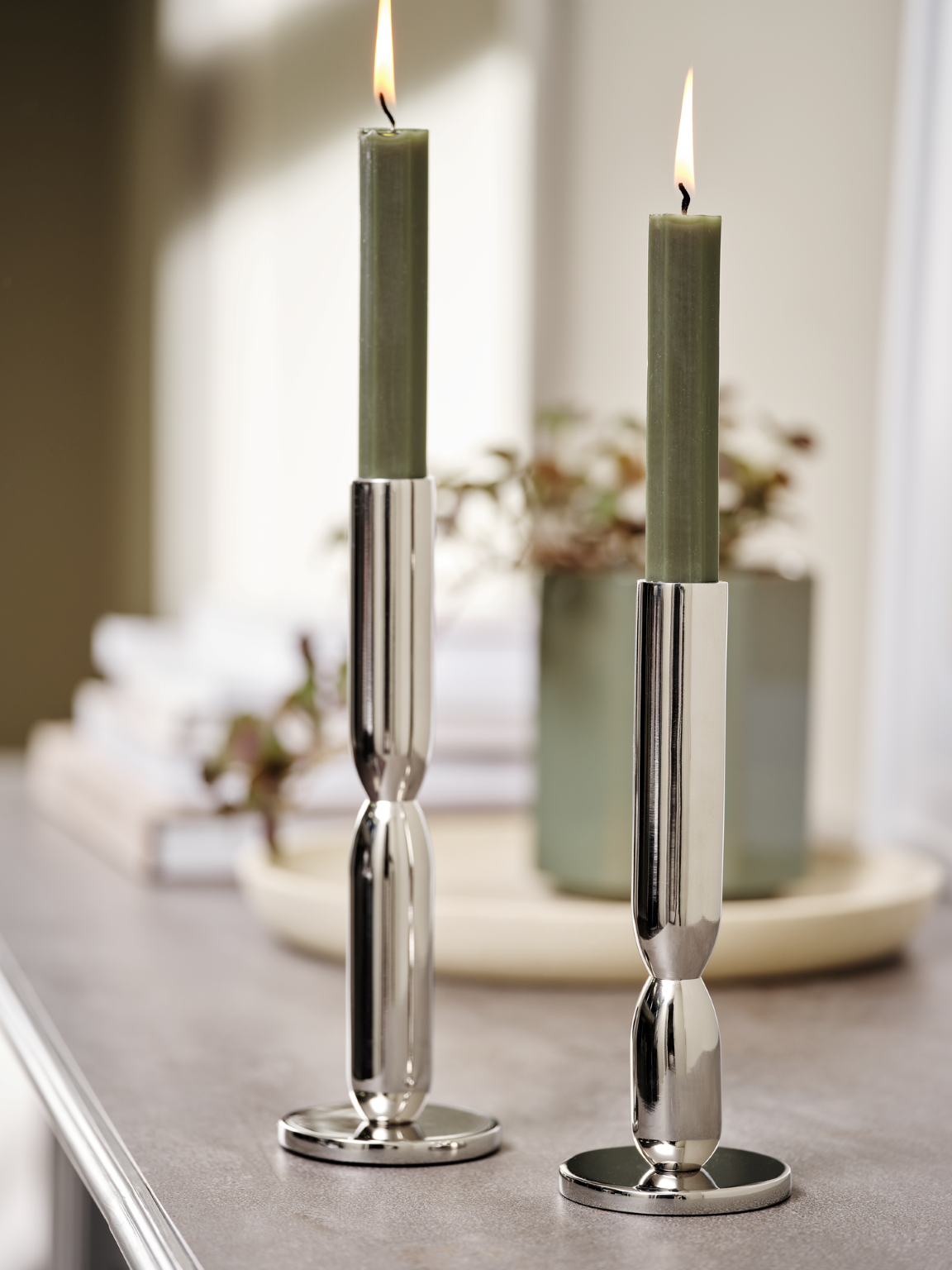 Ljusstakarna ADRIAN ingår i Renewing-sortimentet.