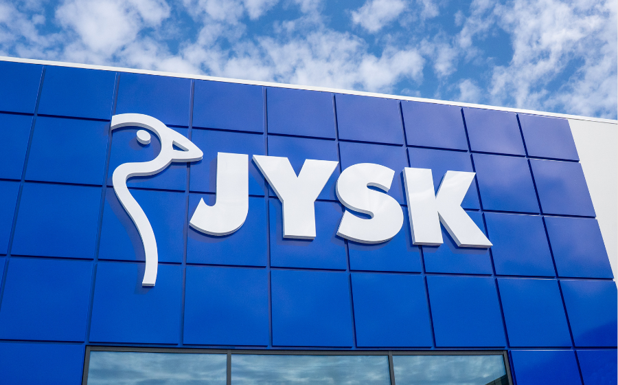 JYSK pracuje s pravidly, certifikacemi a členstvím, aby zajistil zodpovědné získávání surovin.