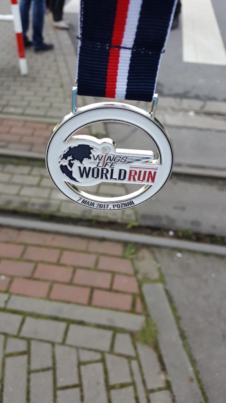 All participants in the Wings for Life World Run charity race won a medal.