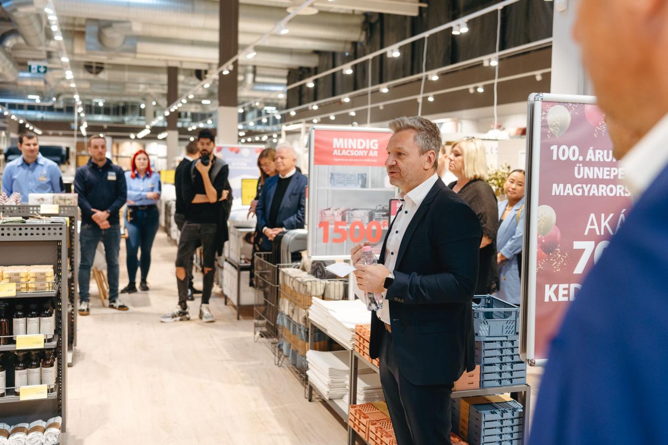 Country Director JYSK Hungary/Greece/Austria, Sandor Szimeiszter gave a speech before the opening