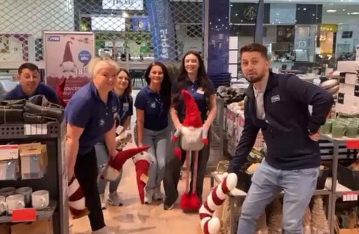 Filip Cîrjan, Development Coordinator (dreapta) la JYSK București Grand Arena
