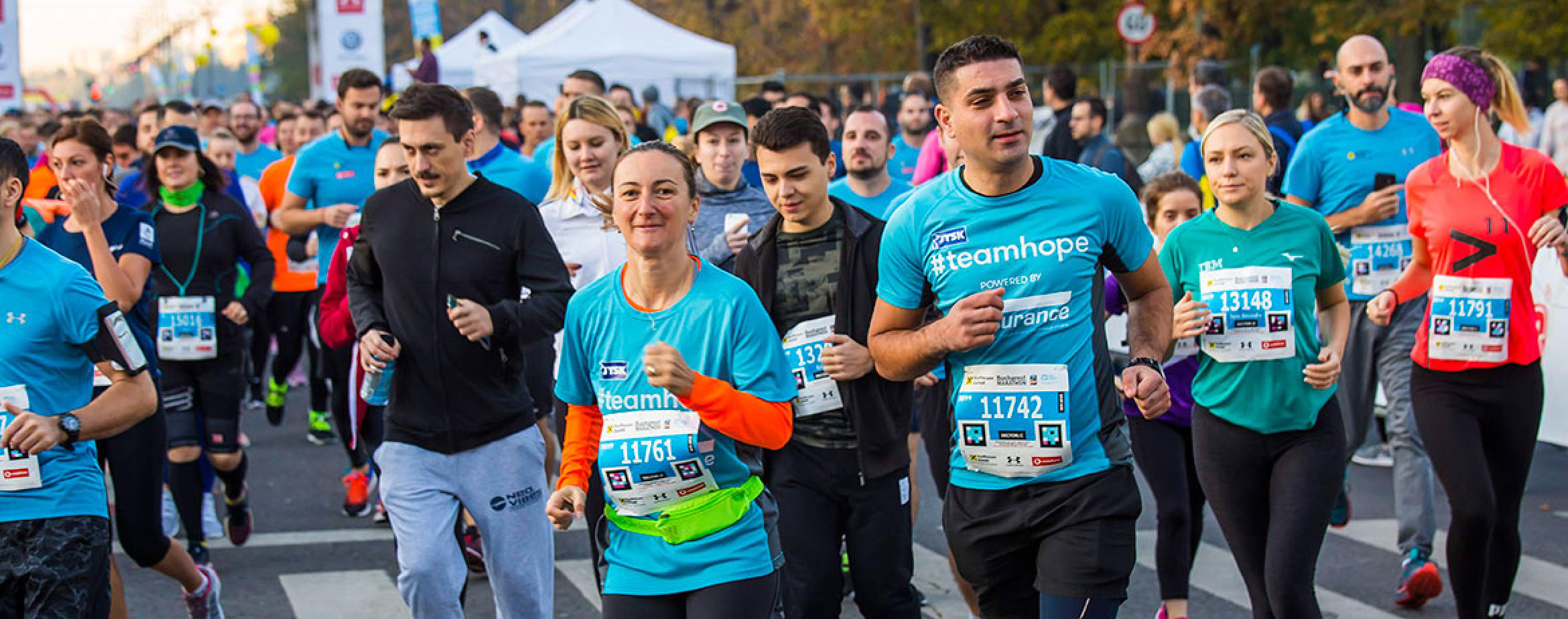 6 colegi au alergat pentru Team HOPE la Bucharest Marathon