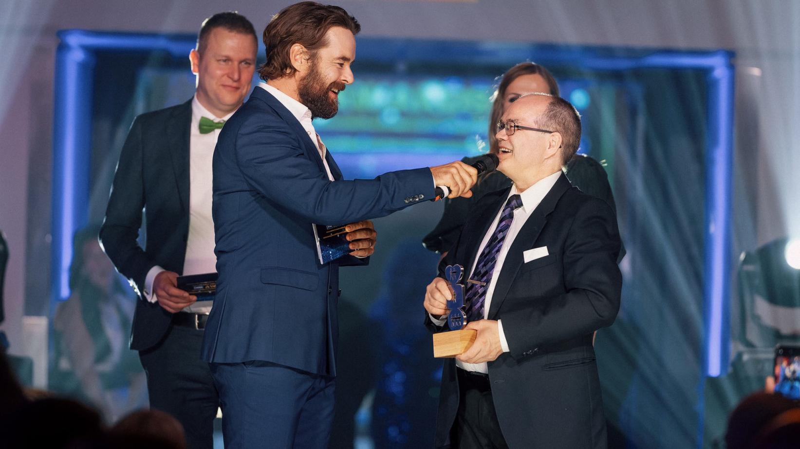 Juhani Enojärvi voitti JYSK Awardsien logistiikkavastaavan palkinnon