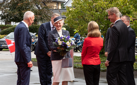 Queen visits JYSK in Germany