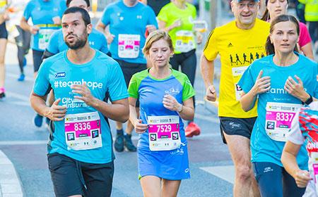 6 colegi au alergat pentru Team HOPE la Bucharest Marathon