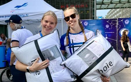 JYSK stipendiaatit Iida Lounela ja Vilma Berg