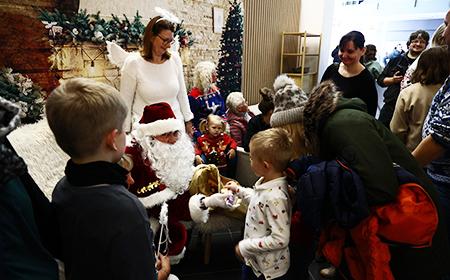 Der Nikolaus ist da