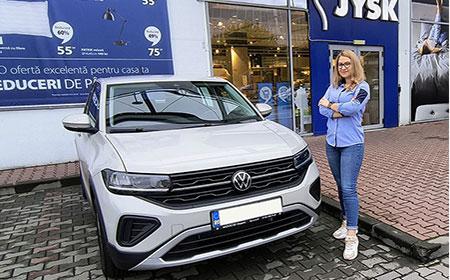 9 Directori de top au primit câte o mașină pentru 1 an